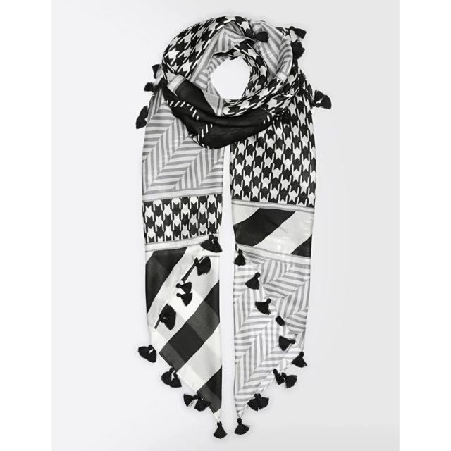 Max Mara - Max Mara DAPHNE silk scarf 正方形 薄手スカーフの通販 by 独立家 Miss