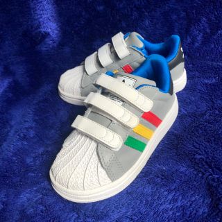 アディダス(adidas)の【新品・未使用】15cm adidas スーパースター 信号機 アディダス (スニーカー)