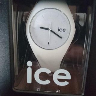 アイスウォッチ(ice watch)の【送料込み】ice watch ホワイト(腕時計)