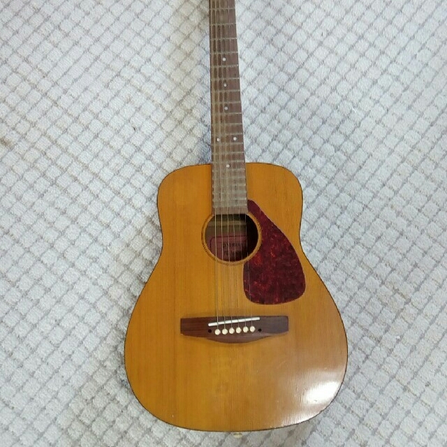 ヤマハアコースティックギター