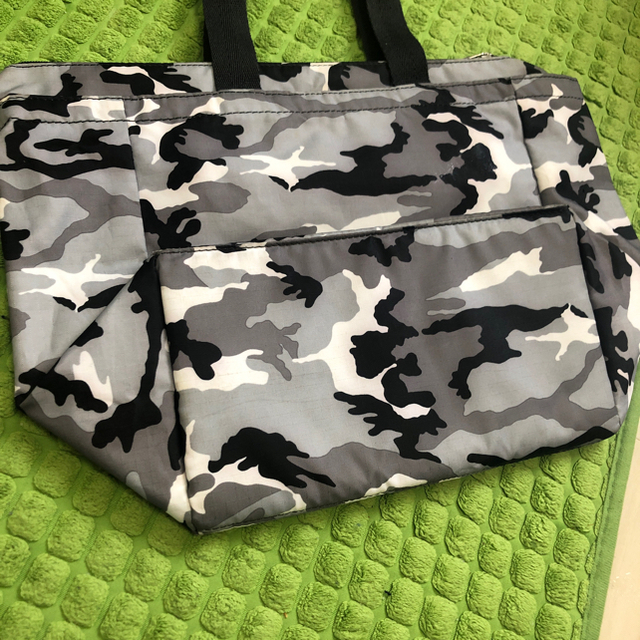 LeSportsac(レスポートサック)のレスポートサック トートバッグ  レディースのバッグ(トートバッグ)の商品写真