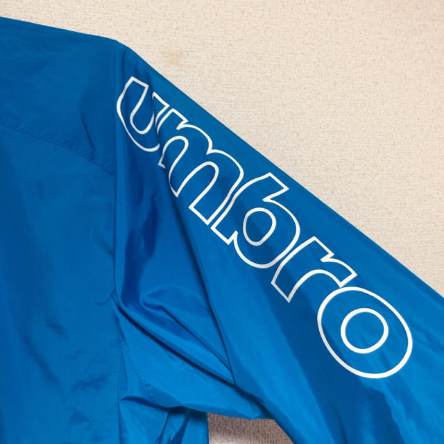 UMBRO(アンブロ)の早い者勝ち アンブロ ウィンドブレーカーL ジャージ ポケット スポーツ/アウトドアのトレーニング/エクササイズ(トレーニング用品)の商品写真