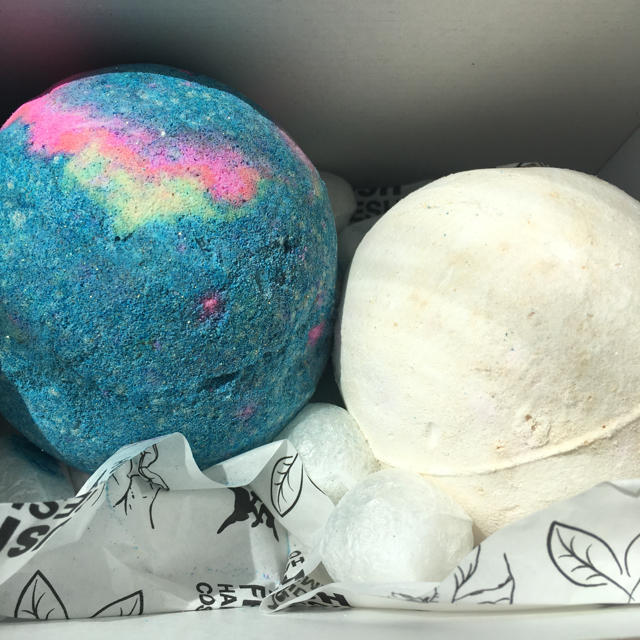 LUSH(ラッシュ)の石鹸 コスメ/美容のボディケア(ボディソープ/石鹸)の商品写真