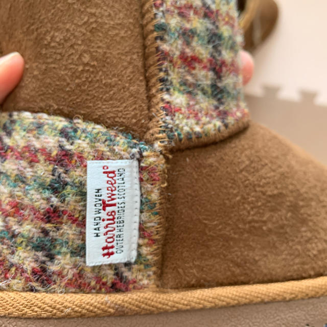 Harris Tweed(ハリスツイード)のしまむら ハリスツイード コラボ ムートンブーツ キッズ/ベビー/マタニティのキッズ靴/シューズ(15cm~)(ブーツ)の商品写真