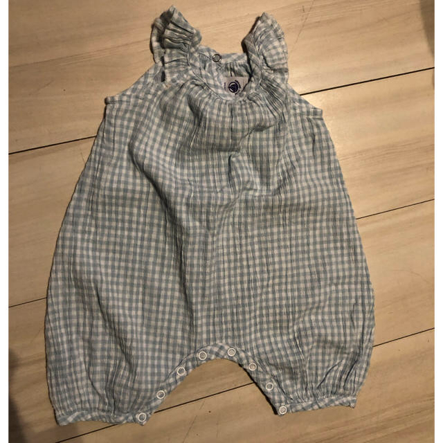 PETIT BATEAU(プチバトー)の追記ありシミ値下げ※プチバトー 6m セット ベビー女の子  キッズ/ベビー/マタニティのベビー服(~85cm)(ロンパース)の商品写真