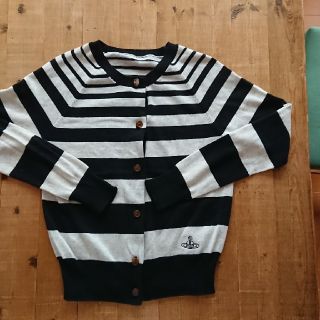 Vivienne Westwood(カーディガン ・ ホワイト/白色系)のフリマ Vivienne Westwood(カーディガン ・ ホワイト/白色系)のフリマ