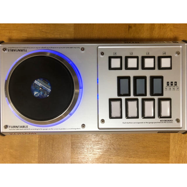 KONAMI(コナミ)のbeatmania IIDX プレミア コントローラー エンタメ/ホビーのゲームソフト/ゲーム機本体(家庭用ゲーム機本体)の商品写真