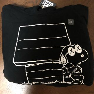 スヌーピー(SNOOPY)のUNIQLO カウズ スヌーピー パーカー 新品未使用 タグ付き 送料込み(Tシャツ/カットソー(半袖/袖なし))