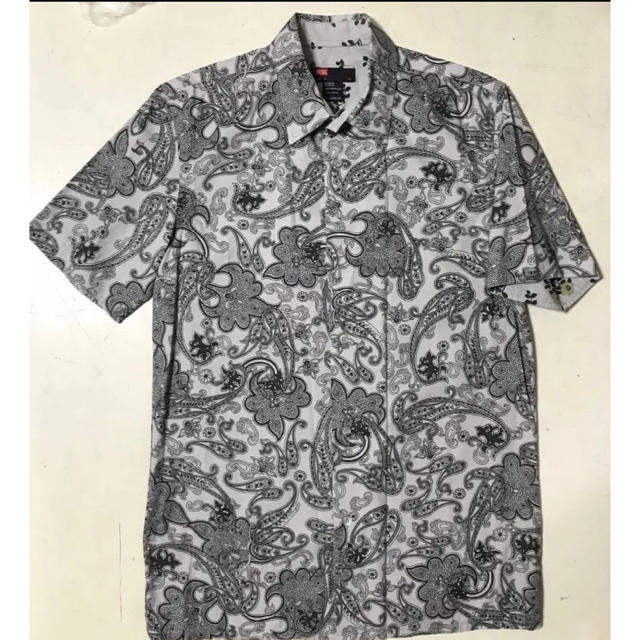 DIESEL(ディーゼル)のデイジー様 DIESELペイズリー柄半袖シャツ メンズのトップス(シャツ)の商品写真