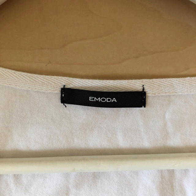 EMODA(エモダ)の新品はEMODA スクエアカット トップス レディースのトップス(カットソー(半袖/袖なし))の商品写真