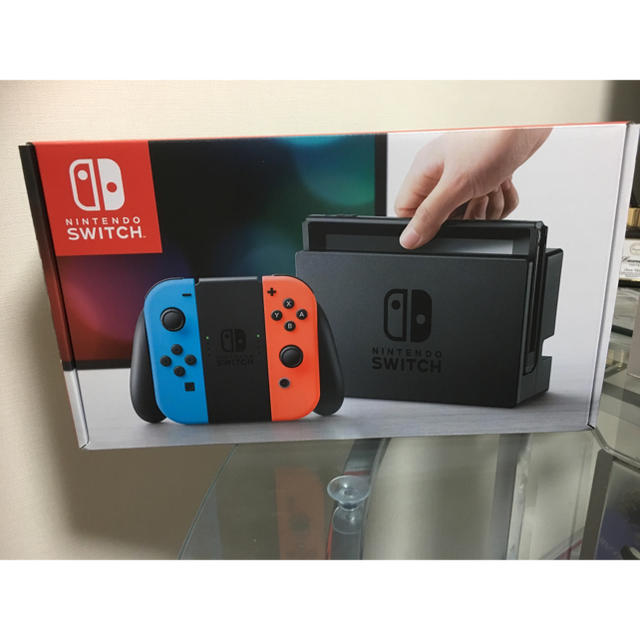 Nintendo Switch(ニンテンドースイッチ)の任天堂Switch  エンタメ/ホビーのゲームソフト/ゲーム機本体(家庭用ゲーム機本体)の商品写真