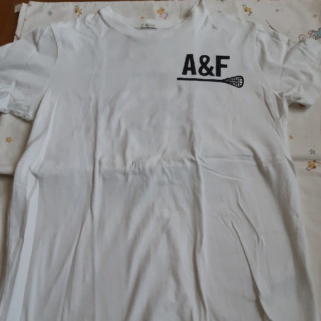 Abercrombie&Fitch(アバクロンビーアンドフィッチ)のアバクロTシャツ メンズのトップス(Tシャツ/カットソー(半袖/袖なし))の商品写真