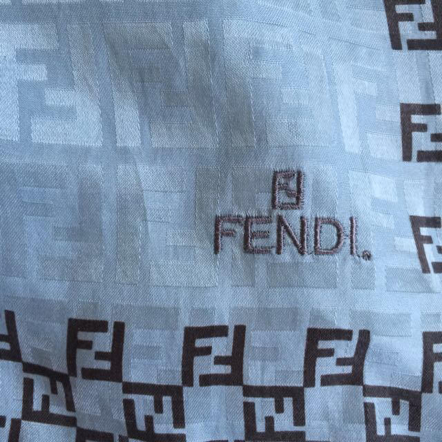 FENDI(フェンディ)のFENDI  スカーフ 値下げ レディースのファッション小物(バンダナ/スカーフ)の商品写真