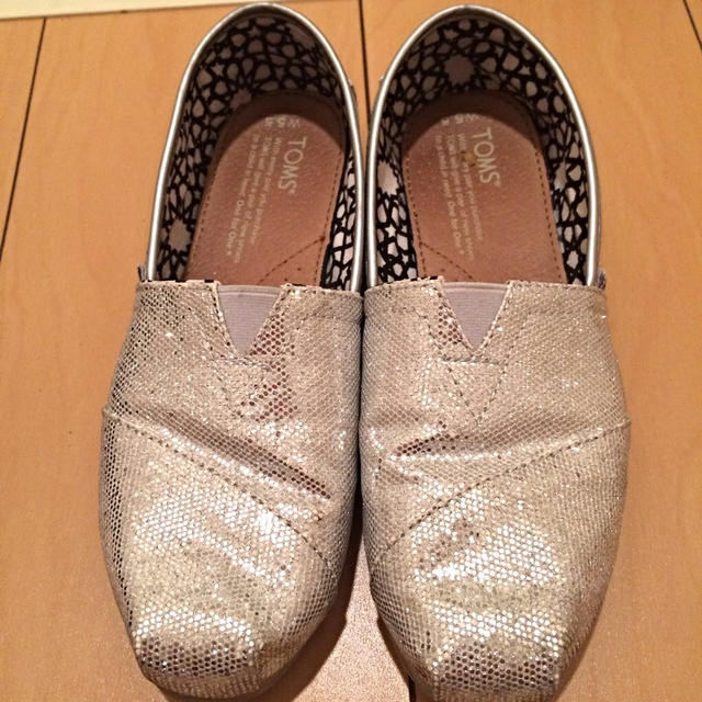 TOMS ⭐️ シューズ レディースの靴/シューズ(スニーカー)の商品写真