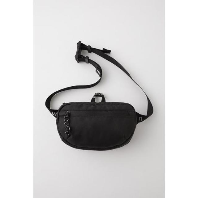 moussy(マウジー)のマウジー♡SW LOGO TAPE HIP BAG新品未使用タグつき  レディースのバッグ(ボディバッグ/ウエストポーチ)の商品写真