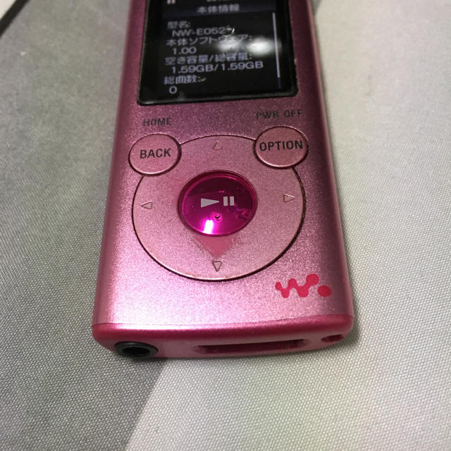 WALKMAN(ウォークマン)のソニーウォークマンNW−052ピンク スマホ/家電/カメラのオーディオ機器(ポータブルプレーヤー)の商品写真