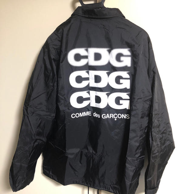 COMME des GARÇONS