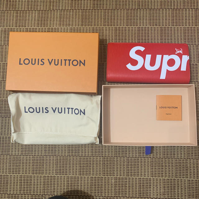 Supreme(シュプリーム)のKYKLv様専用 supreme × LOUIS VUITTON 長財布 メンズのファッション小物(長財布)の商品写真