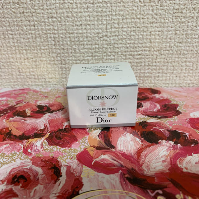 Dior(ディオール)のディオール スノー ブルームパーフェクト クッション コスメ/美容のベースメイク/化粧品(ファンデーション)の商品写真