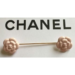 シャネル(CHANEL)のカメリア×CoCoマーク  ピンブローチ(ブローチ/コサージュ)