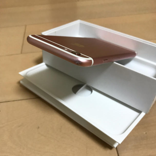 Apple(アップル)のiPhone6s SIMフリー 64GB  スマホ/家電/カメラのスマートフォン/携帯電話(スマートフォン本体)の商品写真