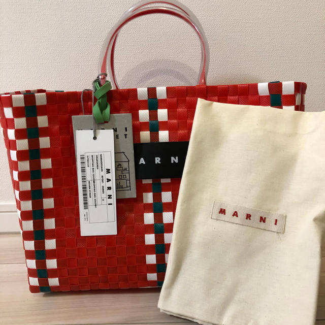 MARNI  マルニマーケット ピクニックバッグ