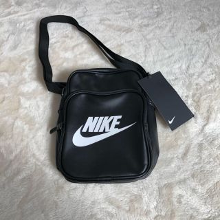 ナイキ(NIKE)のりんごちゃん専用)大流行中 NIKE リテージ ショルダーバッグ(ショルダーバッグ)