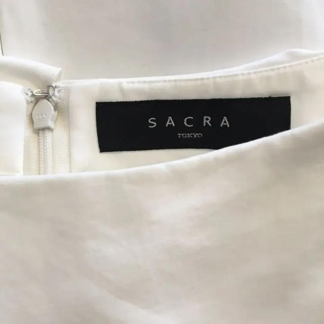 SACRA(サクラ)のSACRA フリルブラウス レディースのトップス(シャツ/ブラウス(半袖/袖なし))の商品写真