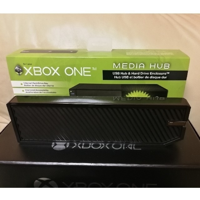 Xbox(エックスボックス)のXBOX ONE Elite & 追加SSHD 1TB & 純正品バッテリー エンタメ/ホビーのゲームソフト/ゲーム機本体(家庭用ゲーム機本体)の商品写真