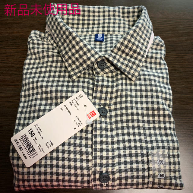 UNIQLO(ユニクロ)のユニクロ シャツ 新品未使用品 キッズ/ベビー/マタニティのキッズ服男の子用(90cm~)(Tシャツ/カットソー)の商品写真