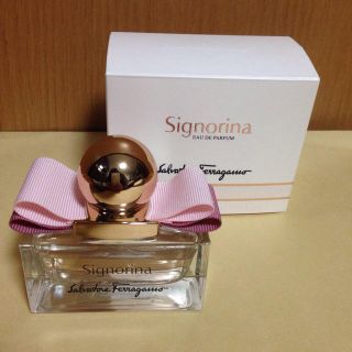 フェラガモ(Ferragamo)のシニョリーナ30ml(その他)