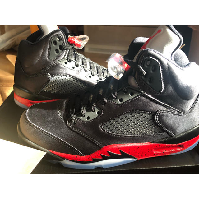 NIKE(ナイキ)の新品、未使用、箱付き！！AIR Jordan5 Retro  メンズの靴/シューズ(スニーカー)の商品写真