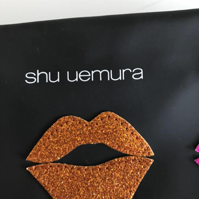 shu uemura(シュウウエムラ)のシュウウエムラ 化粧ポーチ 新品未使用 レディースのファッション小物(ポーチ)の商品写真