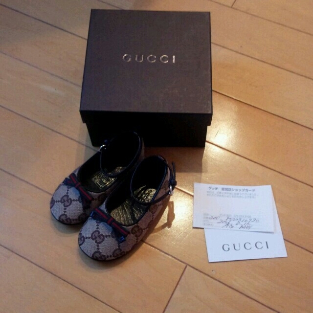 Gucci(グッチ)のGUCCI　ファーストシューズ　値下げ キッズ/ベビー/マタニティのキッズ靴/シューズ(15cm~)(その他)の商品写真