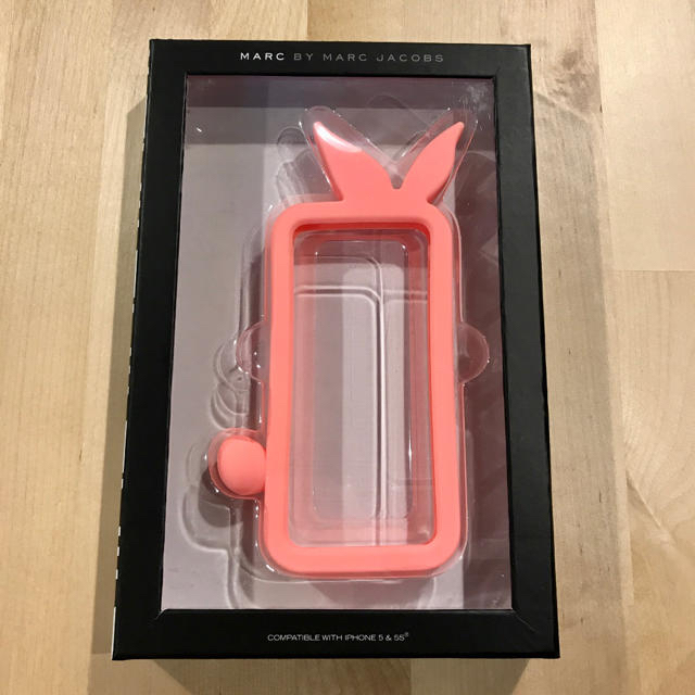 MARC BY MARC JACOBS(マークバイマークジェイコブス)の☆MARC BY MARC JACOBS☆iPhone5/5s/SEケース/新品 スマホ/家電/カメラのスマホアクセサリー(iPhoneケース)の商品写真