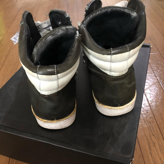 ISAMUKATAYAMA BACKLASH(イサムカタヤマバックラッシュ)のバックラッシュステアレザースニーカー メンズの靴/シューズ(ブーツ)の商品写真