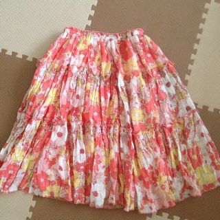 レイラローズ(Layla Rose)の花柄スカート♡新品(ひざ丈スカート)