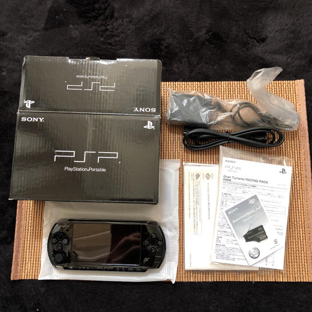 携帯用ゲーム機本体PSP-3000➕スペシャルソフト ※値下げしました！