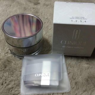 クリニーク(CLINIQUE)のderma white フェースパウダー(その他)