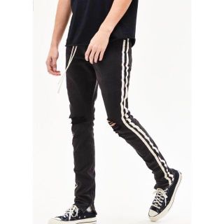 フィアオブゴッド(FEAR OF GOD)のPacSun Skinny Side Zip Black Jeans(デニム/ジーンズ)