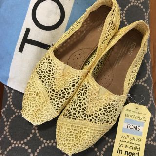 トムズ(TOMS)の【新品・タグ付き】TOMS スリッポン(スリッポン/モカシン)