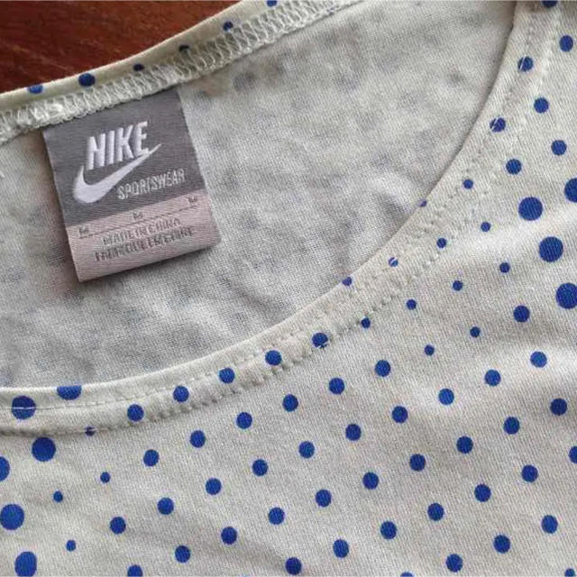 NIKE(ナイキ)のナイキ Tシャツ  レディースのトップス(Tシャツ(長袖/七分))の商品写真