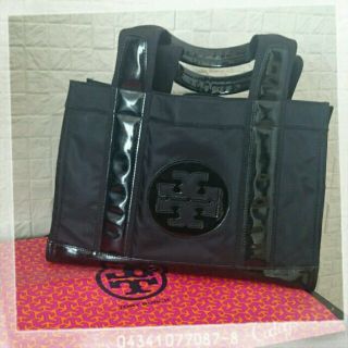 トリーバーチ(Tory Burch)のToryBurch＊ﾌﾞﾗｯｸﾊﾞｯｸﾞ(トートバッグ)