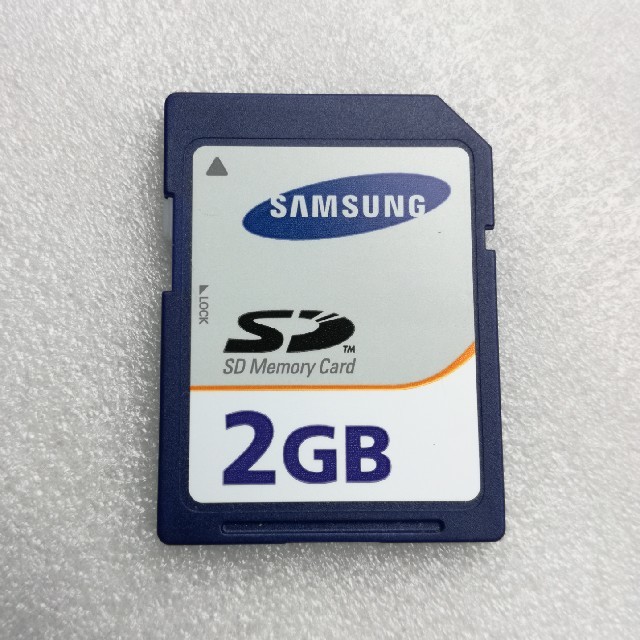 SAMSUNG(サムスン)のSD カード【2GB】SAMSUNG スマホ/家電/カメラのPC/タブレット(PC周辺機器)の商品写真