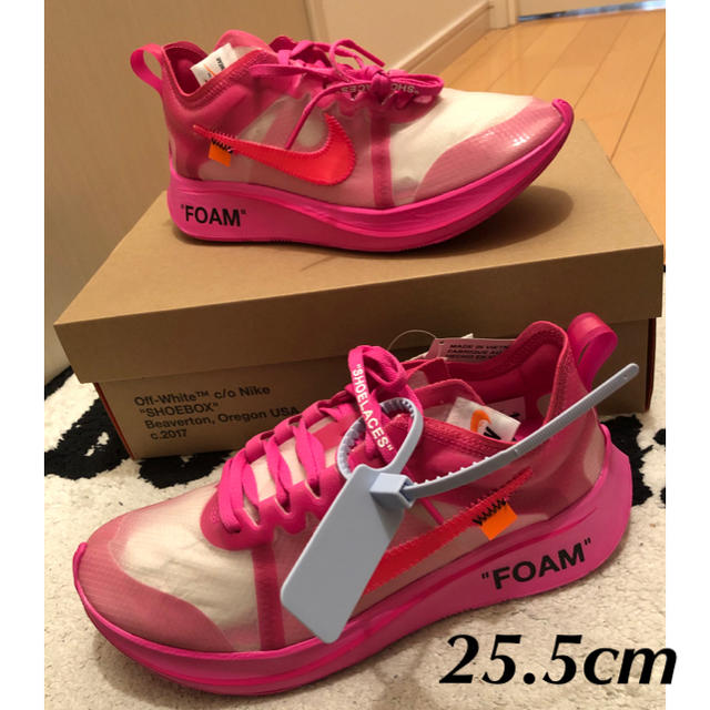 NIKE(ナイキ)のvito1122さん専用 off-white NIKE ZOOM FLY メンズの靴/シューズ(スニーカー)の商品写真