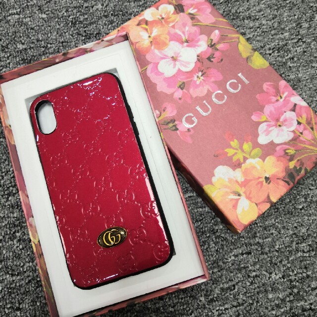 iphoneファイブs カバー | Gucci - Iphoneケース　グッチ  の通販 by あつ子^_^'s shop｜グッチならラクマ