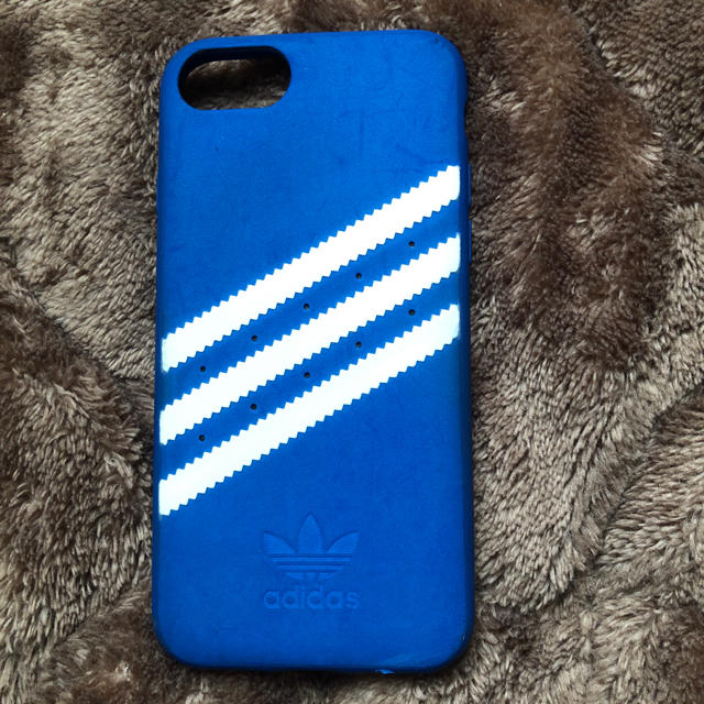 adidas(アディダス)のadidas スマホケース スマホ/家電/カメラのスマホアクセサリー(iPhoneケース)の商品写真