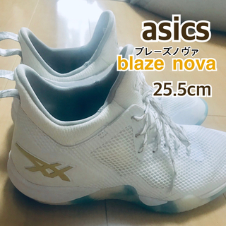 アシックス(asics)の【asics】バッシュ ブレーズノヴァ 25.5cm ホワイト×ゴールド(バスケットボール)