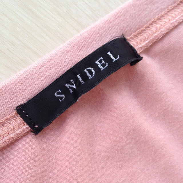 SNIDEL(スナイデル)の🎀SNIDELリボンチョコTシャツ🎀 レディースのトップス(Tシャツ(半袖/袖なし))の商品写真