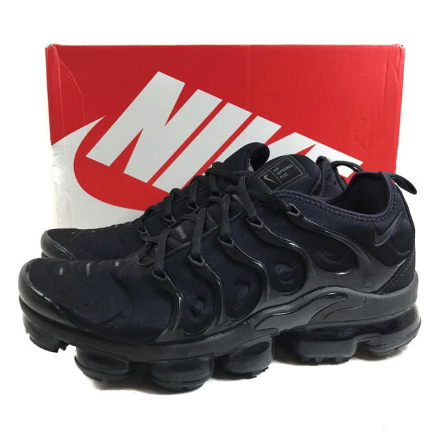 NIKE(ナイキ)のNIKE AIR VAPORMAX PLUS 黒 27 ナイキ ベイパーマックス メンズの靴/シューズ(スニーカー)の商品写真